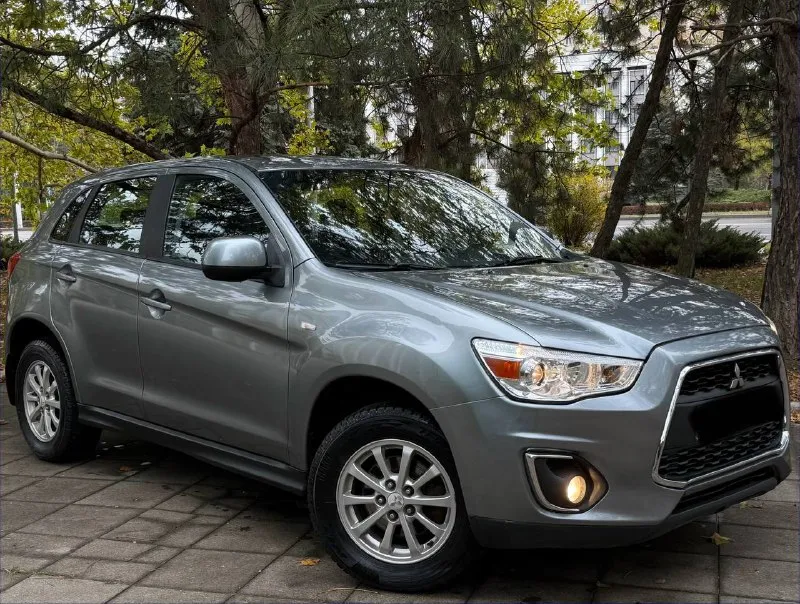 Продам mitsubishi asx год:2014 пробег :132.000 двигатель:1.6 коробка :механика без дтп автомобиль в... - фотография