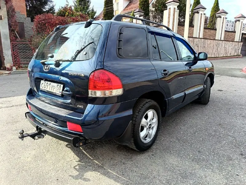Hyundai santa fe classic полный привод 4wd 2008 г. в. 2.0 л дизель мкпп пробег 143 тыс. км 3 владельца за все время редкое состояние автомобиля. без дтп 💯 процентов полностью в родном окрасе, без намека на коррозию. отличное техническое состояние, без дефектов. агрегаты исправны, ремонта и обслуживания не требуют. гур, abs, климат-контроль, подогрев сидений, 4 эсп, электрорегулировка зеркал, магнитола. все функции исправны машиной останетесь довольны. макеевка, 950 тыс. руб, аргументированный торг +7949-311-66-28 - фотография - 4