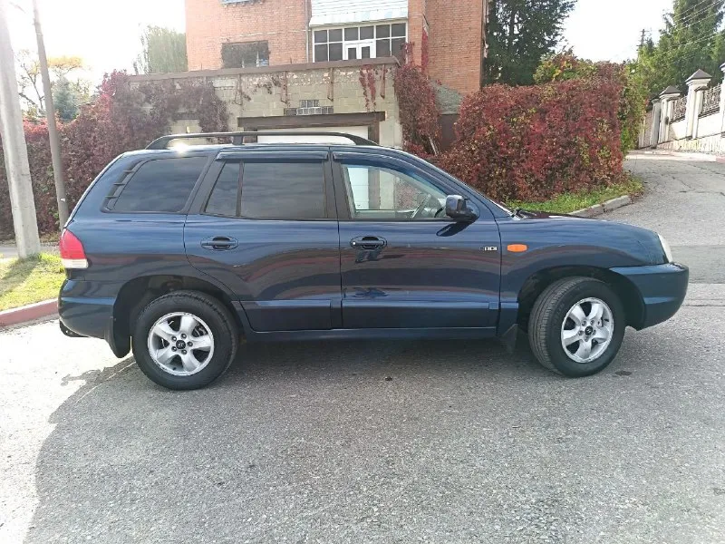 Hyundai santa fe classic полный привод 4wd 2008 г. в. 2.0 л дизель мкпп пробег 143 тыс. км 3 владельца за все время редкое состояние автомобиля. без дтп 💯 процентов полностью в родном окрасе, без намека на коррозию. отличное техническое состояние, без дефектов. агрегаты исправны, ремонта и обслуживания не требуют. гур, abs, климат-контроль, подогрев сидений, 4 эсп, электрорегулировка зеркал, магнитола. все функции исправны машиной останетесь довольны. макеевка, 950 тыс. руб, аргументированный торг +7949-311-66-28 - фотография - 6
