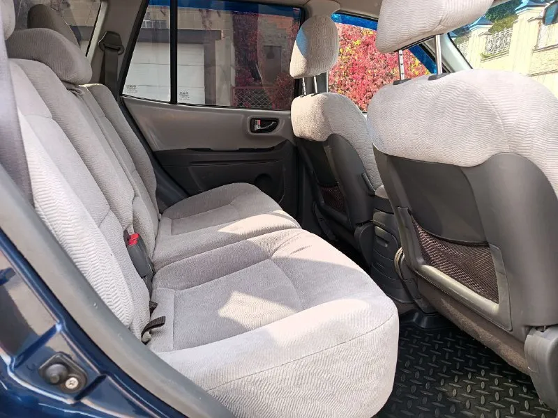 Hyundai santa fe classic полный привод 4wd 2008 г. в. 2.0 л дизель мкпп пробег 143 тыс. км 3 владельца за все время редкое состояние автомобиля. без дтп 💯 процентов полностью в родном окрасе, без намека на коррозию. отличное техническое состояние, без дефектов. агрегаты исправны, ремонта и обслуживания не требуют. гур, abs, климат-контроль, подогрев сидений, 4 эсп, электрорегулировка зеркал, магнитола. все функции исправны машиной останетесь довольны. макеевка, 950 тыс. руб, аргументированный торг +7949-311-66-28 - фотография - 7