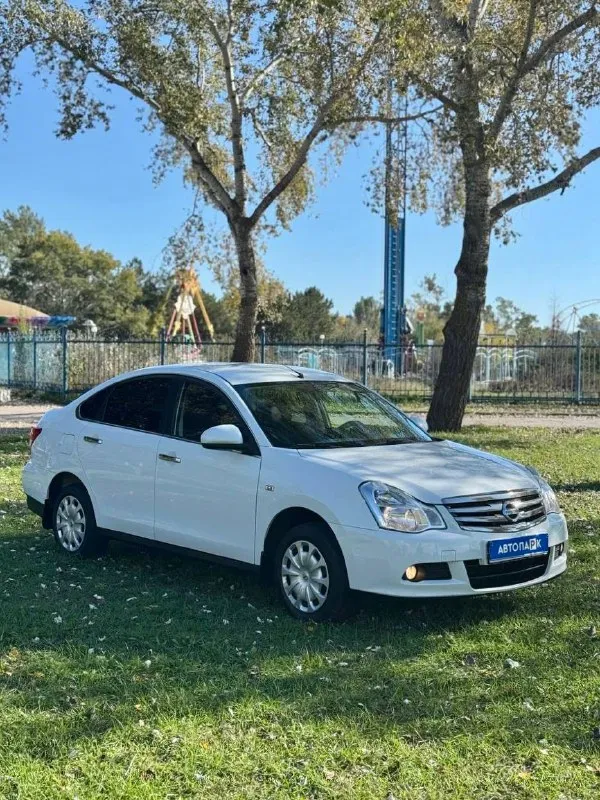 🚘 nissan almera g15 💰цена: 850 000р. 🏢город: мариуполь 📅год выпуска: 2014 🧾пробег: 138 600 км. ⚙️двигатель: 1.6 16v ⛽топливо: бензин ⚙️кпп: механика 📞 телефон: +7-949-727-41-51 +7-949-551-91-52 +7-989-263-55-56 💾 описание: ✅ заводская краска 100%. ✅ оригинальный пробег. ✅ южная эксплуатация. nissan almera g15 - это третье поколение седана nissan, автомобиль b-класса, известный своей надежностью, просторным салоном и вместительным багажником. производился на базе renault logan с технологией горячего цинкования кузова. 🚙 двигатель k4m 1.6 16v 102 л. с. самый лучший в линейке, едет шикарно, ходовая без посторонних звуков, мягкая, высокий клиренс. кондиционер, гур, abs, 2 airbag, подогрев сидений, птф, 2 din магнитола, центральный замок, 2 ключа. улица шевченко 2️⃣6️⃣9️⃣ 🏦 возможна продажа в кредит по двум документам. - фотография - 3