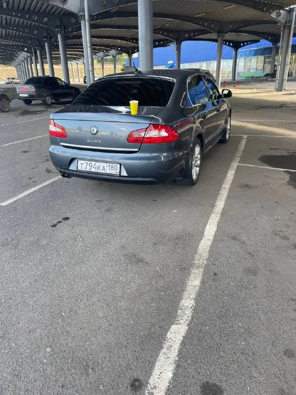 Продам суперб 1.8 в отличном состоянии. адаптивный свет, память сидений, люк, штатная автономка, ком... - фотография