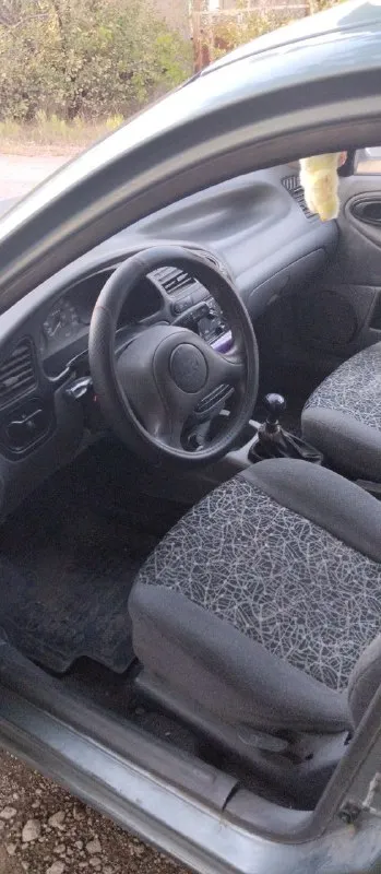 Продам шевроле ланос, 2007 г. , двигатель 1.5, механика, на ходу каждый день, была замена кпп, печка греет хорошо, передние стеклоподъёмники, состояние кузова на фото, не гнилой. смотреть в мариуполе. цена 175.000 руб. торг! тел. +79494990218 - фотография - 5