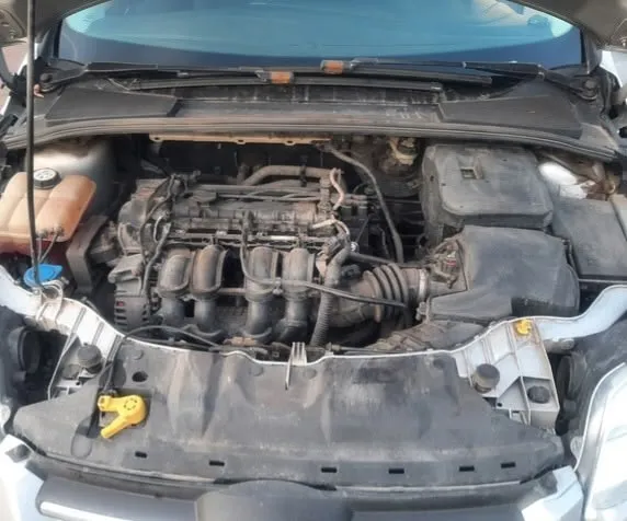 Продажа в днр ford focus 2011г цена 600 000🔥тыс руб. в самой надёжной и безпроблемной связке: ✅двигатель без турбины, 1.6 (105л/с). ✅коробка мкпп. ✅год-2011. ✅пробег 320 000км. ✅комплектация: ✅2 стеклоподъемника. ✅подушки безопасности. ✅электро зеркала. ✅центральный замок. ✅эур, abs. ✅бортовой компьютер, "тесла"-конслоль мультимедиа с поддержкой usb и gps навигации. ✅салон ухожен. ✅колеса лето r16. машина не новая есть нюансы по лкп и технике, торг на месте. автомобиль продаётся с переоформлением в мрэо. лс, либо +79493362302 📞 звоните: +7(949)3362302 - фотография - 9