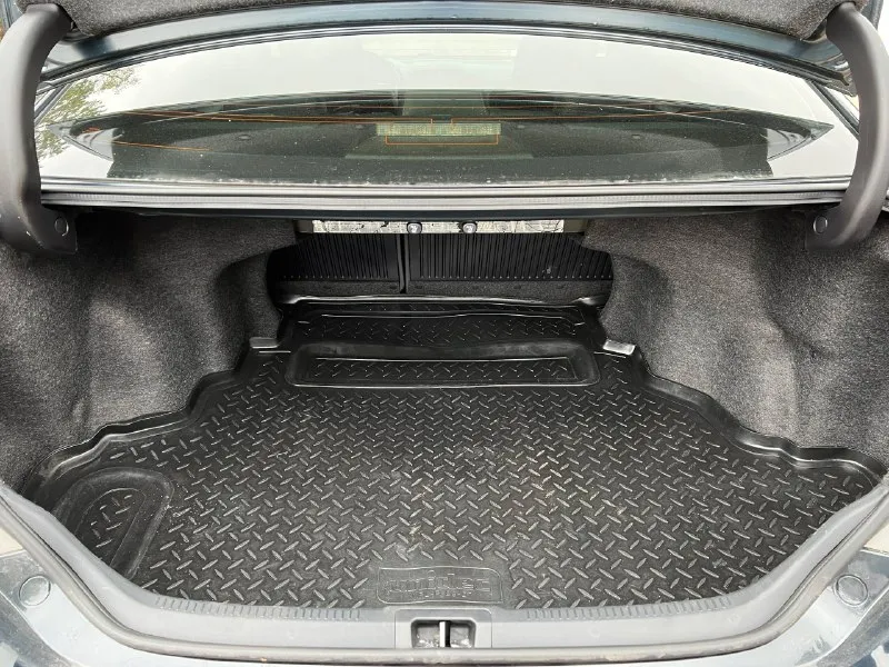 Toyota camry 50 se 2016 6 ступеней 2.5 (2ar-fe), 181 л. с. пробег — 141 000 км цвет: синий перламутр. внешне и технически — в идеальном состоянии. вся безопасность на месте, стёкла родные. автомобиль полностью покрыт керамикой. зоны риска в бронеплёнке (капот, крылья, бампер, стойки, зеркала, полоска на крыше, решётка радиатора, фары, пространства под ручками, пороги). днище и арки обработаны. машиной владею с 2019 года, не перекупщик. произведены две частичные замены масла в (ravenol t-ws) с заменой фильтра. масло в двигателе — каждые 7 000 км ( toyota 0w-20, оригинал), закупалось напрямую у поставщика «рустранс-логистик». фильтры — оригинал. тормозная жидкость — ate. колодки по кругу — nibk. комплектация: салон из комбинированной кожи, камера заднего вида, мультируль с лепестками переключения передач, электрорегулировка сидений, кондиционер, круиз-контроль, эл. усилитель руля, бортовой компьютер, обогрев зеркал, гу: usb, bluetooth, hands-free. +7 ( 📞 звоните: +7(949)8005777 - фотография - 7