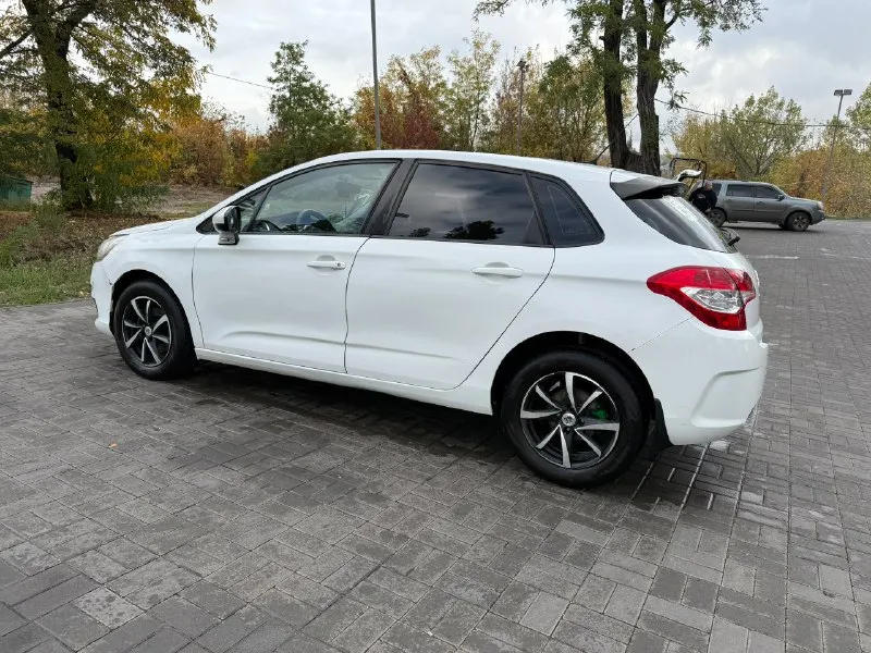 Citroen с4, 2013 пробег 179.000 автомат цена 470.000 руб, торг состояние на фото коробка автомат на авто каждый день езжу. +79493363905 📞 звоните: +7(949)3363905 - фотография - 4