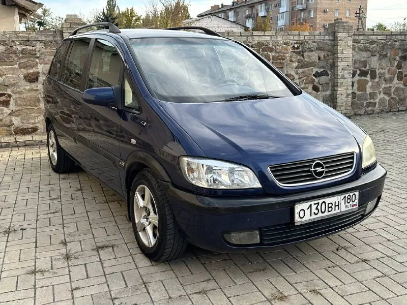 Продам opel zafira a 1.8 бензин год выпуска 2002 пробег 183000 тысяч в идеально состоянии без дтп, ржавчин, технически вся обслужена двигатель работает идеально масло не кушает, по коробке всё идеально, цена 550 000 +79493943583 - фотография - 2