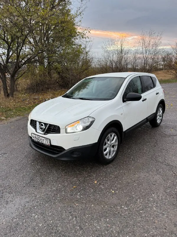 Nissan qashqai год 2013 пробег 216.000 1.6 цена 950.000 +7 949 409 50 14 андрей г. зугрес авто без дтп, один косметический окрас, все остальное в родной краске (даже бампера) стекла все заводские (включая и лобовое) гнили ржавчины нет. два комплекта колес на дисках. вся история обслуживания с 2013 имеется.1 хозяин. торг минимальный. 📞 звоните: +7(949)4095014 - фотография - 2