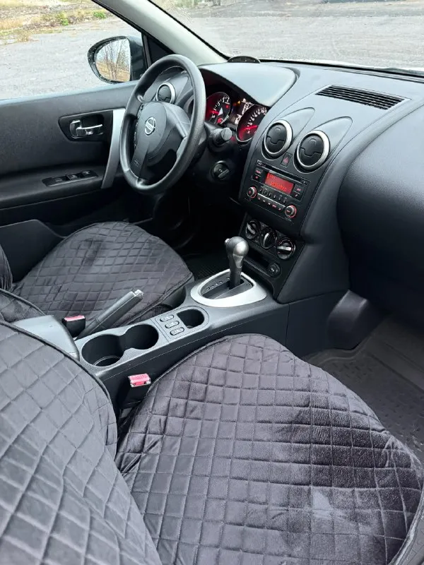 Nissan qashqai год 2013 пробег 216.000 1.6 цена 950.000 +7 949 409 50 14 андрей г. зугрес авто без дтп, один косметический окрас, все остальное в родной краске (даже бампера) стекла все заводские (включая и лобовое) гнили ржавчины нет. два комплекта колес на дисках. вся история обслуживания с 2013 имеется.1 хозяин. торг минимальный. 📞 звоните: +7(949)4095014 - фотография - 4