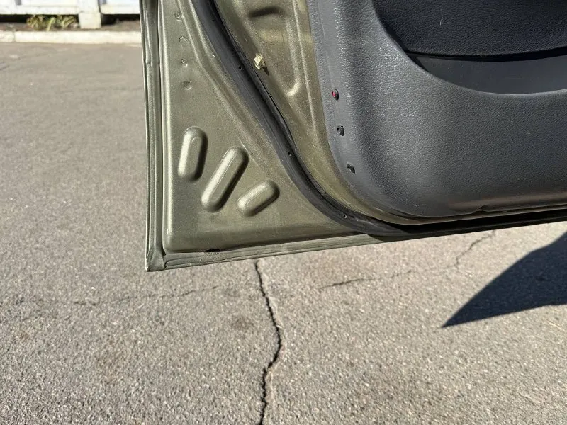 Продаю daewoo lanos 2005 года выпуска.190.000 родного пробега.1 собственник. птс оригинал. газ/бензин техника без нареканий. 1.6 16v обслужен, работает идеально, коробка без хрустов и вылетов. ходовая часть на отлично. кузов не гнилой. все силовые агрегаты целые(пороги, днище, стаканы, лонжероны) евро 4 узаконенное! гидроусилитель, сенсорный магнитофон, стеклоподьеники юридически чистый автомобиль, переоформление без проблем! донецк 265.000 рублей +79495097888 📲 tg: дешевые колеса 📞 звоните: +7(949)5097888 - фотография - 7