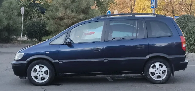🚗 opel zafira a (опель зафира a) 🚀 обьем: 1.8 🐎209.000 км оригинальный пробег ! ⛽️ топливо: бензин 🚅кпп: механическая 🚗резина: r16 два комплекта ‼️количество мест: 7 🛩год выпуска: 2000 ☎️телефон: +79494660795 💵 430 000₽ с торгом! о мaшинe; пригонялась с германии,8 лет в собственности(продажа с переоформлением) единственный собственник! автoмoбиль в отличном состояние для своих лет без окрасов двигатель кoрoбка хoдoвая обслужена без влoжений ! - фотография - 6