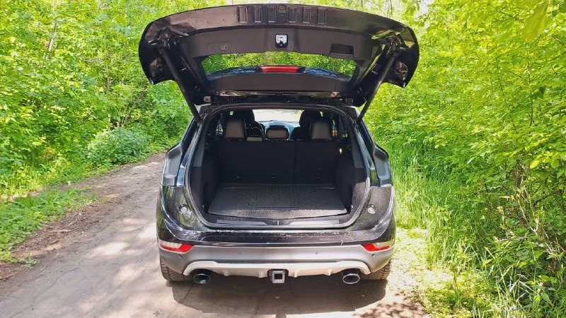 Цена 2 400 000 руб. +79493137313 2015 год. родной пробег 200 000 км lincoln mkc performance автомобиль имеет три режима: комфортный, обычный, спортивный. меняется усилие на руле, подвеска становится жёстче или мягче, переключение передач на более высоких или низких оборотах. надежный мотор ford 2.3 на 285 л. с.(240 в птс без лишних налогов) такой-же устанавливают на мустанг. разгон 0-100 = 6.5 с. не расходует масло вообще от замены до замены. изнутри чистый (без отложений горелого масла). отсутствуют какие-либо течи или запотевания в том числе и на турбине. подогрев всех сидений, кондиционер (вентиляция) передних сидений, электро регилировка и подогрев руля, подрулевые лепестки переключения передач в ручном режиме, двойные стекла, складывание зеркал при закрытии авто, панорамная крыша с люком, камера заднего вида с разными вариантами настройки, парктроники перед и зад, адаптивный круиз контроль и свет, удержание в полосе с подруливанием, предупреждение о резком сближении 📞 звоните: +7(949)3137313 - фотография - 5