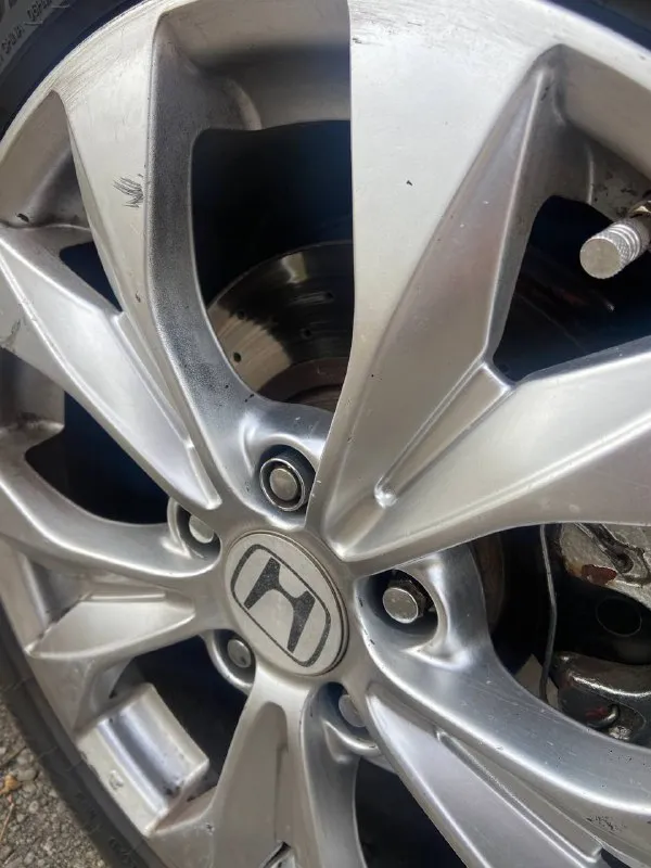 Продам honda accord 7 поколение мотор 2.4 190 л. с рестайлинг 2006 год пробег 228 тысяч куплен в авто салоне при украине 1 хозяин ( не пригон ) максимальная комплектация executive: четыре электростеклоподьемника; электропривод боковых зеркал; электроскладывание боковых зеркал; люк; датчик света; датчик дождя; мультируль; кожаный салон; круиз контроль; парктроники; сигнализация с автозапуском ; электропривод передних сидений; двухзонный климат контроль; установлена сигнализация; установлено гбо что не мало важно в данный период. по ходовой вопросов нет полностью все обслужено, рейка сухая, коробка работает изумительно. мотор масло не ест работает чисто не каких посторонних стуков шумов нет! замена масла и регулировка клапанов производилась всегда по регламенту. багажник, двери, крыша проклеены stp, после чего в машине стало на много тише чем было. доработали переднюю оптику, установлены led лампы фары заклеены броне пленкой. территориально г. ждановка тел. +79494328750 цена 1🍋 - фотография - 10