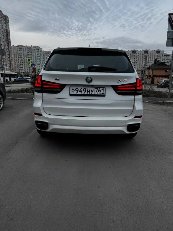 Телефон для связи +79920483736 для любителей бмв! продаю свою шикарную машину с очень крутыми наворотами! обьем двигателя 4.4, 2015 года, пробег 149000 км. автомобиль в хорошем состоянии. максимальная комплектация. датчики дверей, панорамная крыша, камера 360, датчики слепых зон, датчики шин, держание полосы и многое другое. мощный двигатель. пакет м. цвет салона-слоновая кость бережное хранение. родной окрас! для людей, которые любят роскошь, комфорт и статусность! все вопросы по телефону +79493640435 +79920483736 обмен не интересует! цена-3 млн @angelakinvest - фотография - 10