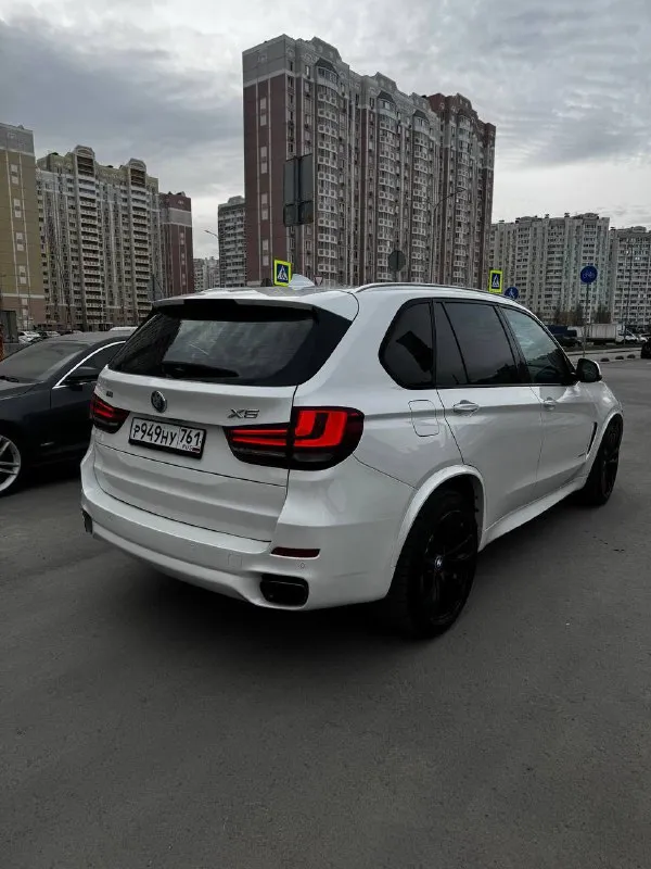 Телефон для связи +79920483736 для любителей бмв! продаю свою шикарную машину с очень крутыми наворотами! обьем двигателя 4.4, 2015 года, пробег 149000 км. автомобиль в хорошем состоянии. максимальная комплектация. датчики дверей, панорамная крыша, камера 360, датчики слепых зон, датчики шин, держание полосы и многое другое. мощный двигатель. пакет м. цвет салона-слоновая кость бережное хранение. родной окрас! для людей, которые любят роскошь, комфорт и статусность! все вопросы по телефону +79493640435 +79920483736 обмен не интересует! цена-3 млн @angelakinvest - фотография - 6