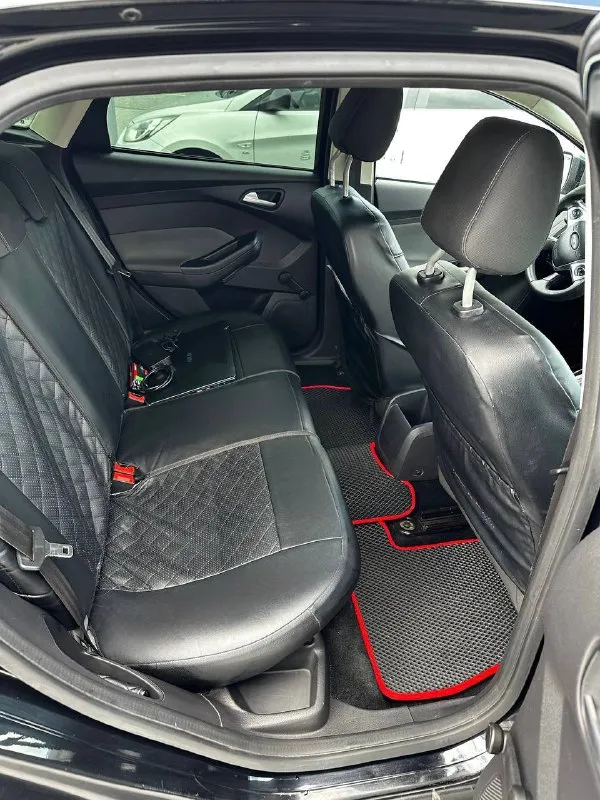 Продам ford фокус 3 2012 год. собственник 1.6(105) пробег 220 тыс. в отличном, ухоженном состоянии, вложений не требует на полном ходу! кузов как на фото, вся в родном окрасе ✅без дтп. «двигатель масло не расходует (от замены до замены) работает ровно тихо, пробег родной. • коробка в отличном состоянии переключается без тычков. - ходовая часть обслужена, была заменена рулевая рейка, генератор, аккумулятор, выхлопная труба, едет мягко, комфортно без посторонних шумов и звуков. новая летняя резина. юридически в полном порядке. цена 730.000 руб реальному покупателю торг. феникс +79493784733 телеграмм + +79591386618 📲 tg: @polina234 📞 звоните: +7(949)3784733 - фотография - 9