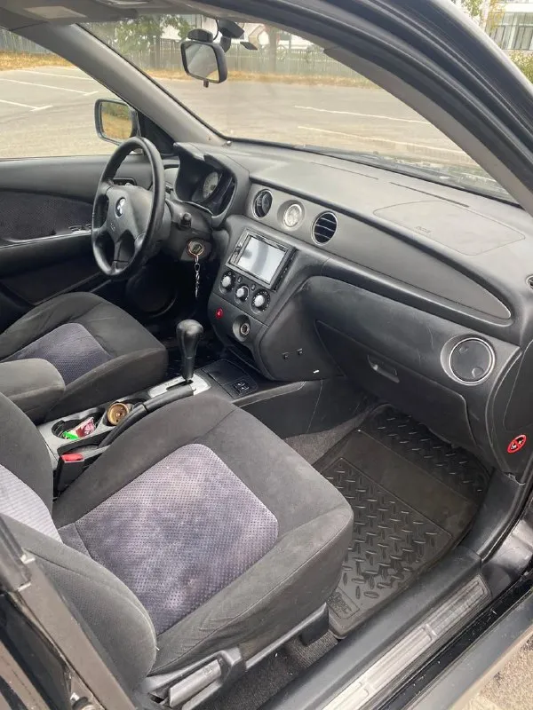 Продам mitsubishi outlander 2004год 2.4 газ/бензин. полный привод коробка автомат. пробег 239т. км в отличном состоянии, не гнилой, по кузову ровный, мотор после капитального ремонта, так же новый грм, помпа, все жидкости, прокладки, свечи и тд. коробка без нареканий. по электрике все исправно, хорошая музыка, парктроник, подогрев сидений, кондиционер и тд. поменян ремкомплект на газ, расход приятный. ходовая перебрана. документы в порядке, переоформление без проблем. авто находиться в новотроицке возле волновахи. цена за авто 725т. р. торг обращаться по номеру +79497180655 - фотография - 9