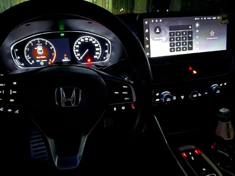 Продам honda accord x 2.0 в идеальном состоянии. родной пробег, установлены тормоза jbt, качественная акустика, японская магнитола teyes, дорогой приятный выхлоп с породистым звуком, машина полностью затянута в бронепленку. состояние нового автомобиля. использовался как автомобиль выходного дня. автозапуск, подогревы, вентиляции сидений, камеры 360 высококачественные и многие другие функции, за автомобиль не стыдно, с продажей не тороплюсь. цена: 4.000.000. +79493193242 - фотография - 3