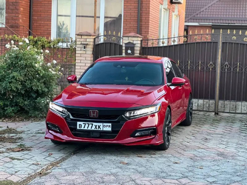Продам honda accord x 2.0 в идеальном состоянии. родной пробег, установлены тормоза jbt, качественная акустика, японская магнитола teyes, дорогой приятный выхлоп с породистым звуком, машина полностью затянута в бронепленку. состояние нового автомобиля. использовался как автомобиль выходного дня. автозапуск, подогревы, вентиляции сидений, камеры 360 высококачественные и многие другие функции, за автомобиль не стыдно, с продажей не тороплюсь. цена: 4.000.000. +79493193242 - фотография - 4