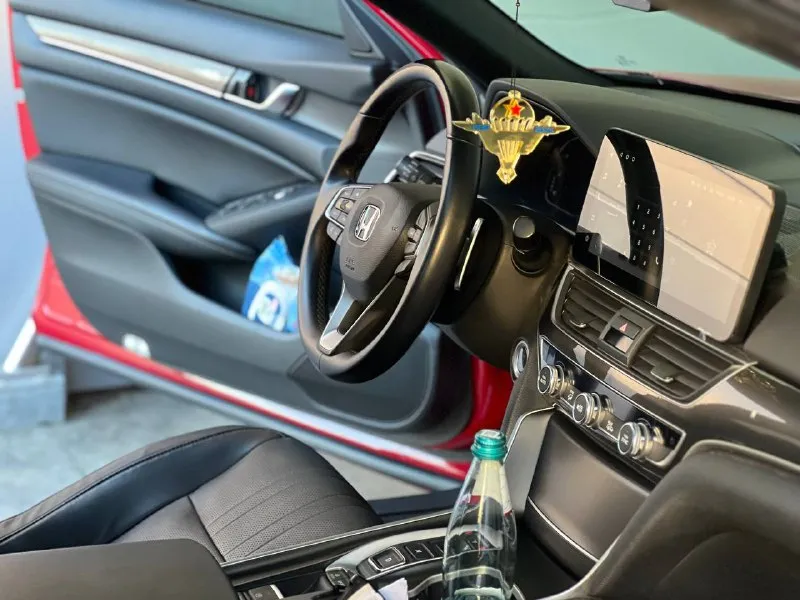 Продам honda accord x 2.0 в идеальном состоянии. родной пробег, установлены тормоза jbt, качественная акустика, японская магнитола teyes, дорогой приятный выхлоп с породистым звуком, машина полностью затянута в бронепленку. состояние нового автомобиля. использовался как автомобиль выходного дня. автозапуск, подогревы, вентиляции сидений, камеры 360 высококачественные и многие другие функции, за автомобиль не стыдно, с продажей не тороплюсь. цена: 4.000.000. +79493193242 - фотография - 6