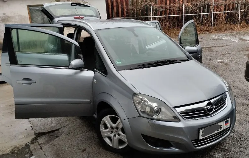 Продажа opel zafira b 2008 года пробег 238000,двигатель 1,8,газ-бензин в птс вписан, зимняя резина. хозяин один, полное переоформление. цена 730000,реальному покупателю торг г. донецк +79496374170наталья - фотография - 2