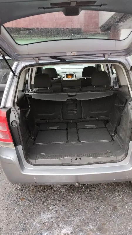 Продажа opel zafira b 2008 года пробег 238000,двигатель 1,8,газ-бензин в птс вписан, зимняя резина. хозяин один, полное переоформление. цена 730000,реальному покупателю торг г. донецк +79496374170наталья - фотография - 3