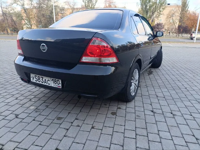 Продам nissan almera classic (2007 г. в.) двигатель 1.6, пробег 280т, в хорошем состоянии. собственник, машиной владею 2.5 года. по машине было много чего сделано. из последнего был заменен радиатор кондиционера, ремень генератора, установлены новые фары. весной была замена сцепления, тросов ручника, хороший аккумулятор, по ходовой части нареканий никаких. прошлой зимой была замена радиатора печки. по кузову есть следы эксплуатации, дыр и всего прочего нет. 2 комплекта свежей резины. двигатель масла не ест ни грамма, замена каждые 5-6 т. за все время машина не разу не подвела, все что нужно было менять - менялось, каждая кнопка работает. от машины не избавляюсь, любые проверки за ваш счет, машина полностью обслужена, вложений не требует, покупкой останетесь довольны. по документам порядок. переоформление в мрэо. цена 540.000 ₽, торг заинтересованным людям в разумных пределах. территориально донецк тел. +79493234882 - фотография - 4
