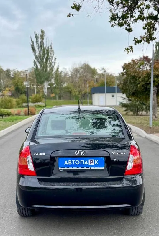 🇰🇵 hyundai verna 💰цена: 580 000р 🏢город: мариуполь 📅год выпуска: 2008 🧾пробег: 214 897 км. ⚙️двигатель: 1.4 ⛽топливо: бензин ⚙️кпп: механика 📞 телефон: +7-949-727-41-51 +7-949-551-91-52 +7-989-263-55-56 💾 описание: ✅ заводская краска 100%. ✅ 3 владельца, птс оригинал. ✅ оригинальный пробег. ✅ техническая часть на 5+ хорошая комплектация: кондиционер, полный электро пакет, подогрев сидений, птф, abs, srs, литые диски на хорошей резине. , новые тормозные диски и колодки. улица шевченко 2️⃣6️⃣9️⃣ 🏦 возможна продажа в кредит по двум документам. - фотография - 5