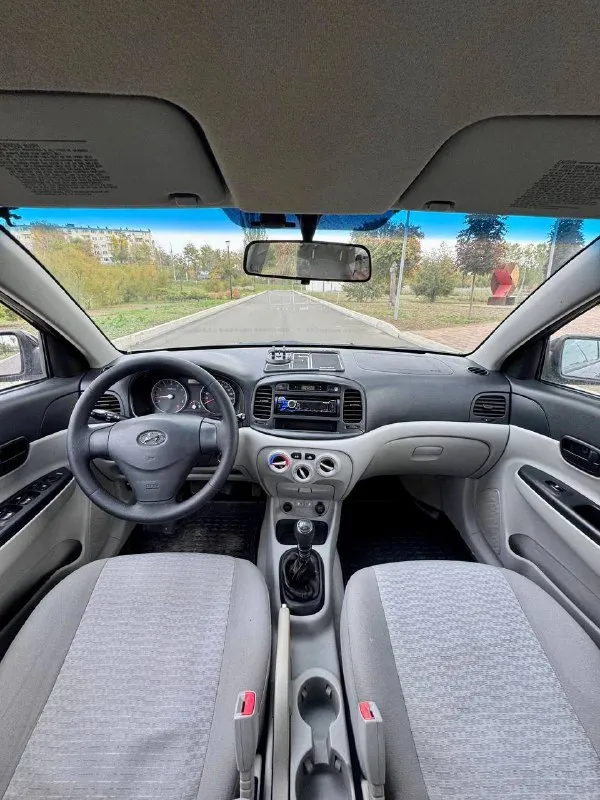 🇰🇵 hyundai verna 💰цена: 580 000р 🏢город: мариуполь 📅год выпуска: 2008 🧾пробег: 214 897 км. ⚙️двигатель: 1.4 ⛽топливо: бензин ⚙️кпп: механика 📞 телефон: +7-949-727-41-51 +7-949-551-91-52 +7-989-263-55-56 💾 описание: ✅ заводская краска 100%. ✅ 3 владельца, птс оригинал. ✅ оригинальный пробег. ✅ техническая часть на 5+ хорошая комплектация: кондиционер, полный электро пакет, подогрев сидений, птф, abs, srs, литые диски на хорошей резине. , новые тормозные диски и колодки. улица шевченко 2️⃣6️⃣9️⃣ 🏦 возможна продажа в кредит по двум документам. - фотография - 8