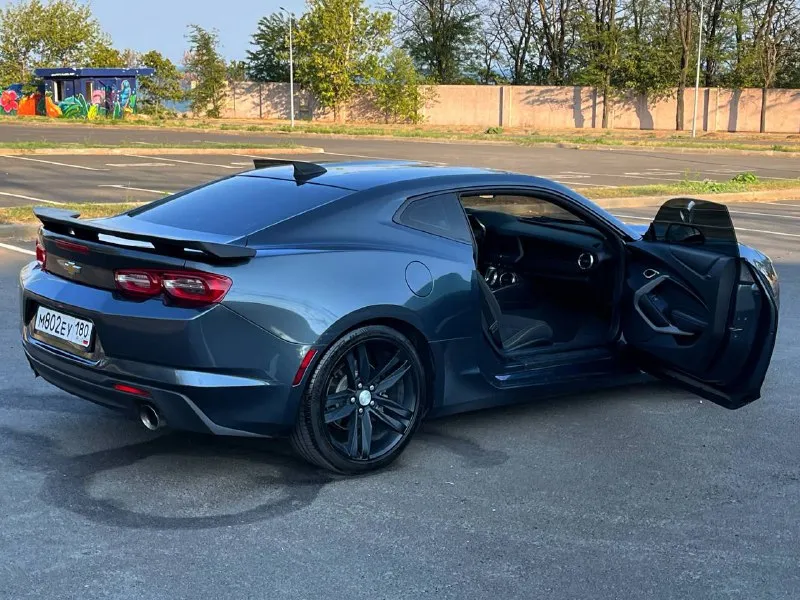 Марка 🏎 - chevrolet camaro год выпуска - 2019 двигатель - 2.0л 226 л. с прошит до (350 л. с) кпп - автомат (8 ступенчатый) пробег - 44.000 км вид топлива - бензин 1 владелец по птс • комплектация • кондиционер эл стеклоподъемники эл регулировка зеркал эл усилитель камера заднего вида акустика bluetooth aux usb -carplay- мультируль чистый ухоженный салон подробней по телефону или в личные сообщения - 2.900.000₽ цена договорная - -номер телефона- +7949-607-50-67 -🚀@ruslan_mrpl -город мариуполь - - фотография - 8