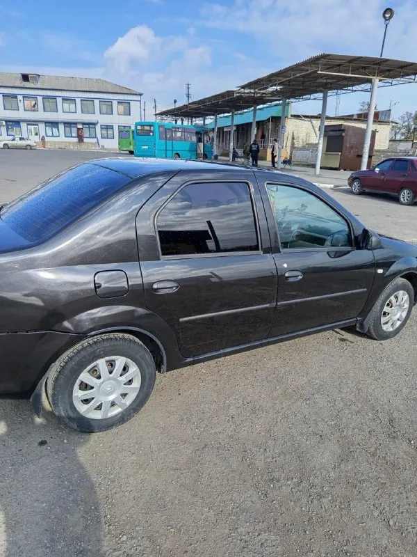 Цена 💥475 000руб собственник, оформлена на меня. смотреть в г. амвросиевка, звоните уточняйте на связи всегда +79495189401. продам renault логан 2011год рестайлинговый в отличном состоянии 1.6(8кл) на бензине, не такси не доставка, кузов в отличном состоянии, крашены пара элементов(косметика)машина в работе не была пробег родной(есть автотека). целый чистый салон. живой беспроблемный автомобиль( в простоте и надежности превосходит кирпич!) капитальных вложений не требует. звоните договоримся! 📲 tg: serg 📞 звоните: +7(949)5189401 - фотография - 4