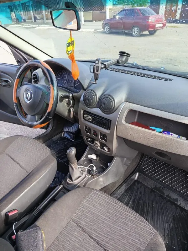 Цена 💥475 000руб собственник, оформлена на меня. смотреть в г. амвросиевка, звоните уточняйте на связи всегда +79495189401. продам renault логан 2011год рестайлинговый в отличном состоянии 1.6(8кл) на бензине, не такси не доставка, кузов в отличном состоянии, крашены пара элементов(косметика)машина в работе не была пробег родной(есть автотека). целый чистый салон. живой беспроблемный автомобиль( в простоте и надежности превосходит кирпич!) капитальных вложений не требует. звоните договоримся! 📲 tg: serg 📞 звоните: +7(949)5189401 - фотография - 7