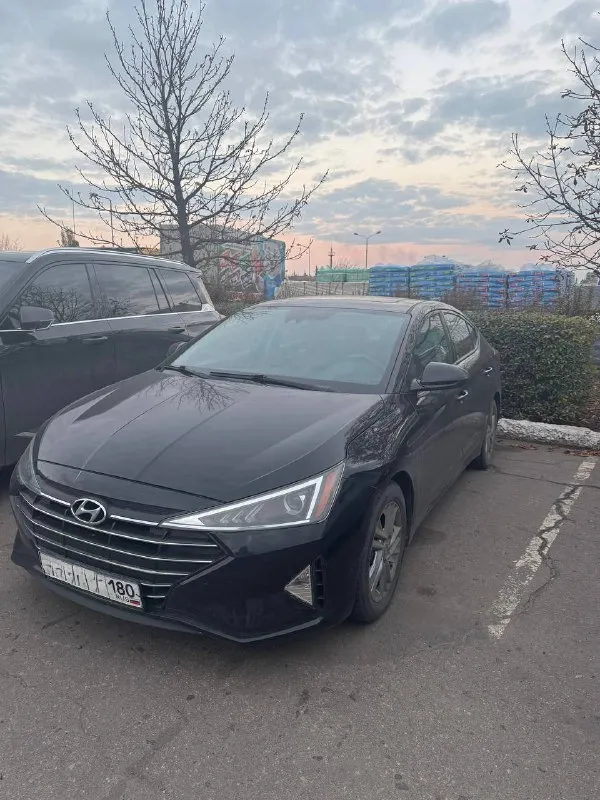 Hyundai elantra 4 (ad) рестайлинг, 2020 пробег 16.981 комплектация elegance + style. 📍 климат контроль 📍 подогрев сидений 📍 бесключевой доступ 📍 камера заднего вида 📍 мультируль 📍 люк 📍applecar, android auto. аудиосистема usb/aux 2.0 л. / 150 л. с. / бензин автомат 6 передач 📌место осмотра: енакиево цена: 1.850.000 телефон: +79494394890 📲 tg: dmitriy andruschenko 📞 звоните: +7(949)4394890 - фотография - 4