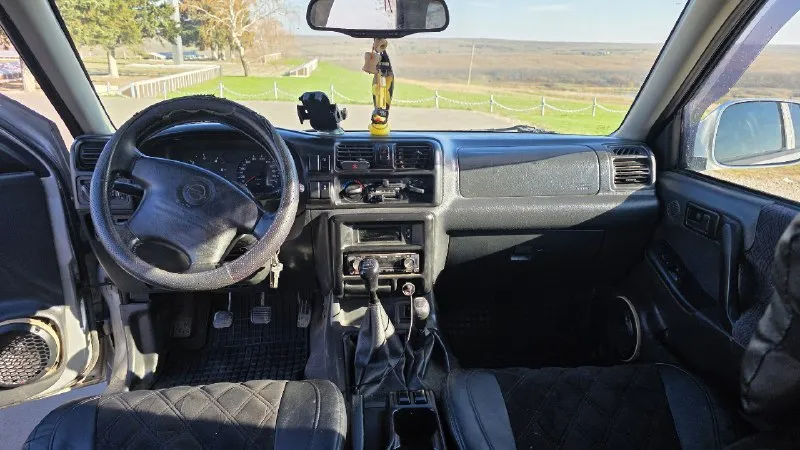 Продам opel frontera b 2.2 турбо дизель. год:1999 подключаемый полный привод подогрев, электрорегулировка зеркал кондиционер, электростеклоподъемники в круг машиной владею 3 года, много чего сделано, именно: установлен контрактный двигатель (проехал на нем тыс 15000) замена тнвд перебрана вся подвеска замена радиатора генератора, термостат, сцепление новая летняя резина чехлы с экокожи, делал под заказ проведена проводка под подогрев передних седений, нужно купить кнопки. музыка: динамики - silvester 61se саб - machete light s12 усилитель - avatar 4.360 хороший свет днище не гнилое есть моменты по кузову, все видно на фото. цена 620т. обоснованый торг стоит на лнр учёте, хозяин на связи, переоформление без проблем +79591793455 📞 звоните: +7(959)1793455 - фотография - 6