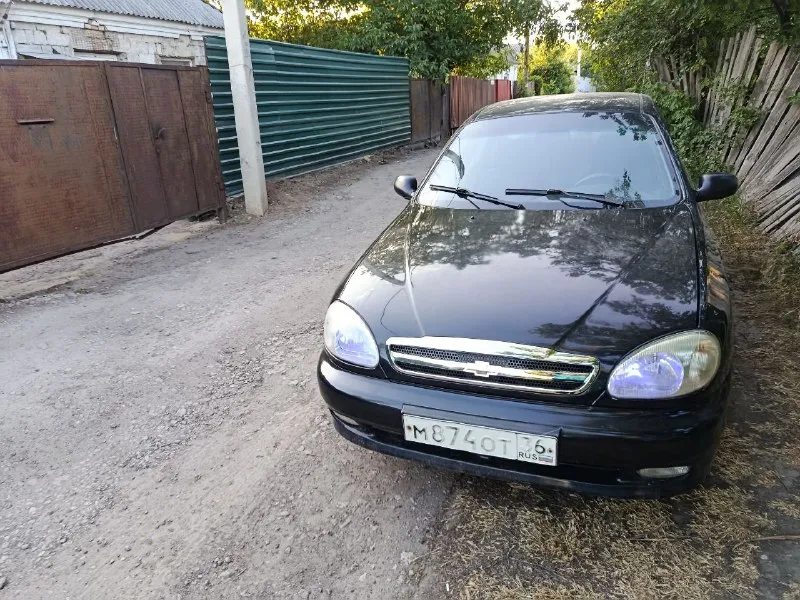 Донецк 130т. р.торг. продам шевроле ланос,2007г. цвет черный, г/у, стеклоподъёмники, нужно варить, т... - фотография