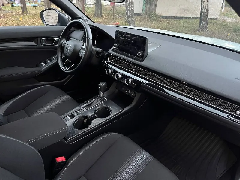 ⭐продам⭐ 🆕новое авто🆕 🤝возможен обмен🤝 🔥2.700.000 руб🔥 🚙 honda civic sport 2022 год 🚙 ✅2.0 бензин автомат ✅6216 км оригинальный пробег!! ✅без каких либо вложений ✅под рулевые лепестки ✅удержание полосы ✅авто нужно видеть в живую!! ✅оно просто новое! ✅приезжайте с любыми проверками!! ‼оформление без проблем‼ ➡г. донецк, ул. краснооктябрьская 1б 📞+7949-315-25-51 📲 tg: дмитрий пензов 📞 звоните: +7(949)3152551 - фотография - 7