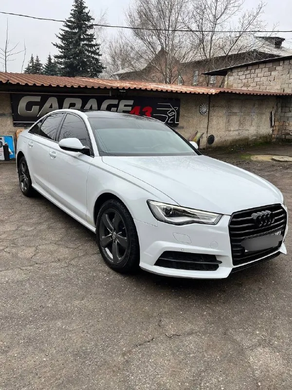 Audi a6 (c7 рестайлинг) 2015 г. в. цена: 1.900.000р (торг присутствует) 190 л. с. пробег: 250.000 км комплектация: пред максимальная. состояние:5/5, косяков нет. : 1.8т в идеале, все перебрано, масло не ест! переоформление без проблем. ☎️+7(949)800-60-50 📞 звоните: +7(949)8006050 - фотография - 1