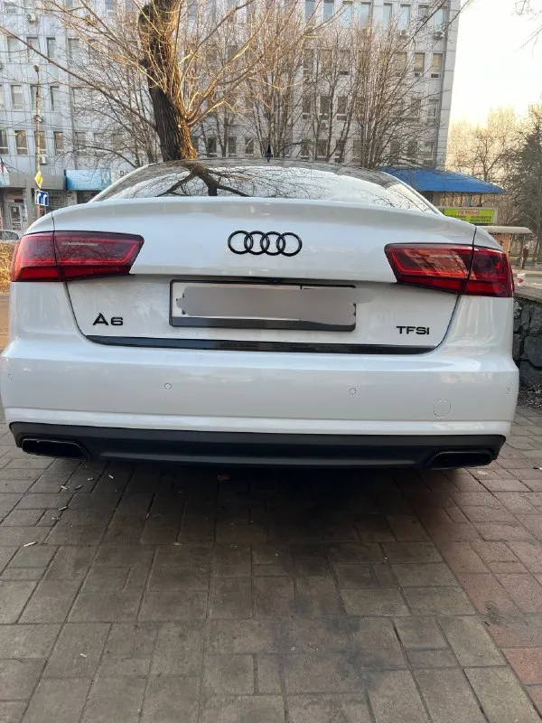 Audi a6 (c7 рестайлинг) 2015 г. в. цена: 1.900.000р (торг присутствует) 190 л. с. пробег: 250.000 км комплектация: пред максимальная. состояние:5/5, косяков нет. : 1.8т в идеале, все перебрано, масло не ест! переоформление без проблем. ☎️+7(949)800-60-50 📞 звоните: +7(949)8006050 - фотография - 3