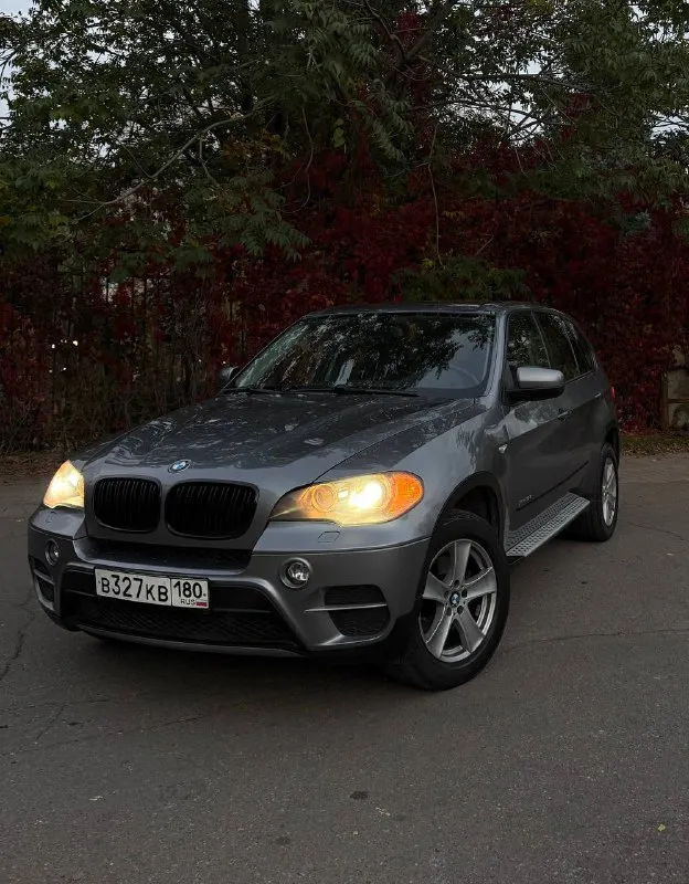 Bmw бмв х5 е70 рестайлинг 🖤 2010год пробег мотора 77тыс. км 🔥 двигатель 3.0 twinpower turbo коробка автомат 8ст 1 хозяин‼️ машина не видела ни 1 зимы, гаражное хранение автомобиль полностью обслужен, в отличном состоянии как по кузову, так и по технической части, без дтп, рыжиков и гнили нет за автомобилем ездила девушка, своевременное обслуживание, замена масла каждые 5-6тыщ, денег на авто не жалели мультируль, электрорегулировка, память, подогревы сидений, регулировка поясничного отдела, климат контроль, заводская линзованая оптика, датчики света, дождя, кнопка старт стоп и др. таких машин единицы!!! цена автомобиля 1,850 🍋 звоните +79494010811 - фотография - 7