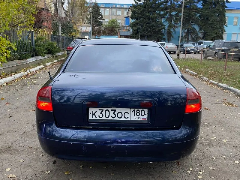 Продам audi a6 c5 2.4 бензин мкпп машина полностью обслужена и готова к эксплуатации! мотор полностью обслужен: масло, антифриз, ремень грм, помпа, тормозная жидкость, новые супорта и колодки ходовка в хорошем состоянии, ничего не гремит, не стучит, дорогу держит уверенно новая зимняя резина по комплектации: двухзонный климат контроль,4 эл. подъемника, гур, абс, esp, подогревы стекла и зеркал, люк. большой багажник, хорошая музыка, просторный салон. документы чистые, я собственник переоформление цена: 375 000,торг для связи: +79495243470 - фотография - 5