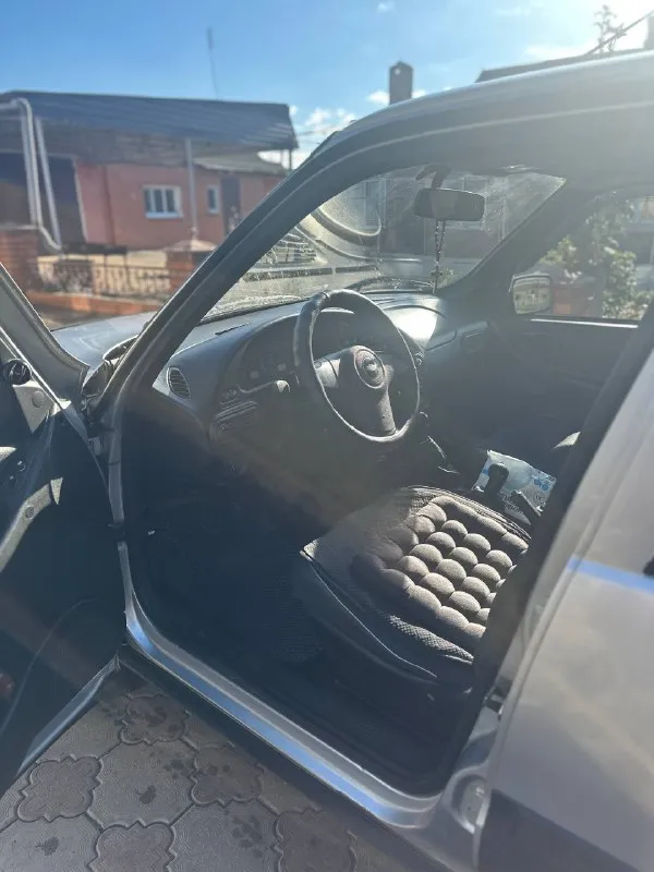 Chevrolet niva 1.7 газ/бензин год выпуска-2012 пробег-154000 автомобиль в одних руках с салона. ни одна деталь не крашеная, даже бампера. ржавчины и гнили нет вообще. приезжайте смотрите, любые проверки. автомобиль ездил чисто по трассе. цена-750.000 номер телефона +79497141998 +79490291949 - фотография - 8