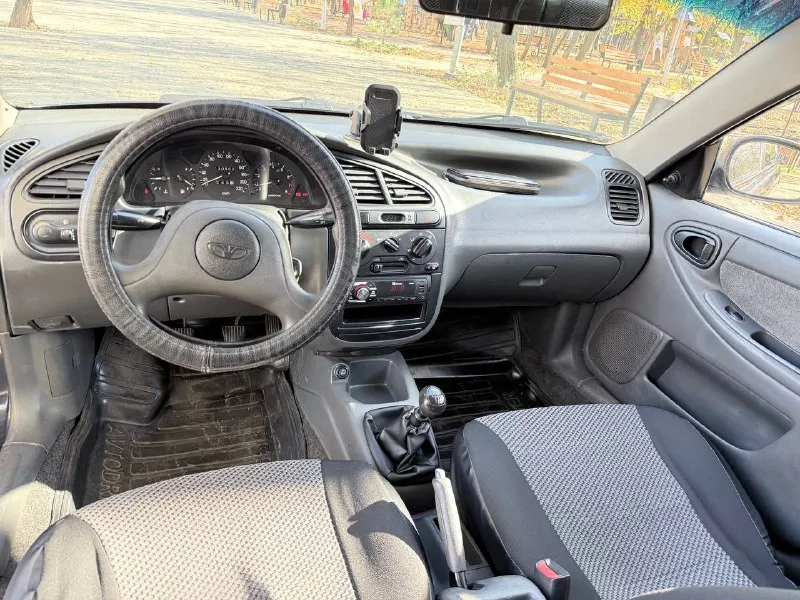 Daewoo lanos 1.5 se (поляк ) 2007год выпуска с пробегом 140т км один собственник с салона комплектация: кондиционер (рабочий ) гидроусилитель руля стеклоподъемники приборная панель с тахометром центральный замок автомобиль без намека на ржавчину в идеальном состоянии не сравнивайте польский кузов с российским ланосом дополнительно зимняя резина новая техническая часть автомобиля на 5+ два комплекта ключей пороги днище стаканы все родное в идеальном состоянии любое оформление цена из-за срочности продажи 325.000руб +79494143810 донецк - фотография - 7