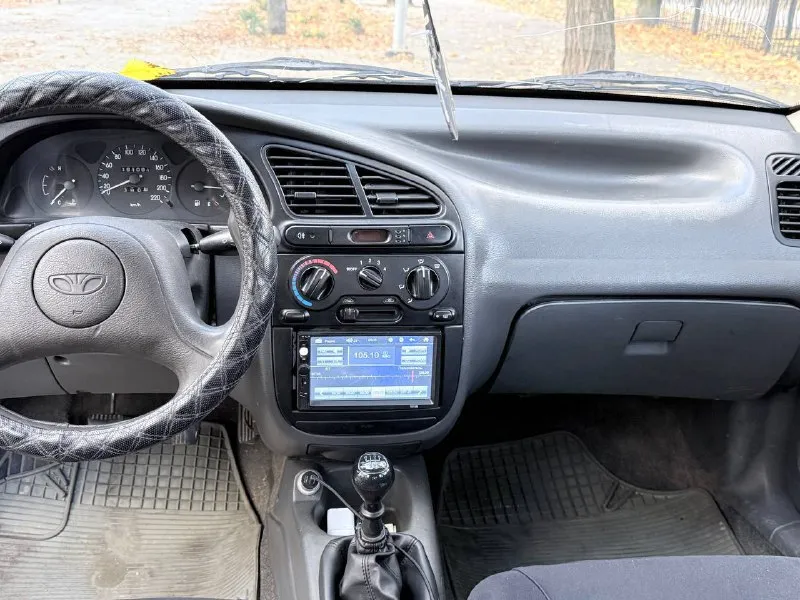 Daewoo lanos поляк 1.6 106лс 2005г евро 4 пропан ( узаконен ) гидроусилитель руля монитор с блютус автомобиль в идеальном состоянии без намека на ржавчину один собственник пробег 191т км в родном окрасе родное остекление любое оформление цена из-за срочности 255.000р +79495097888 донецк 📲 tg: дешевые колеса 📞 звоните: +7(949)5097888 - фотография - 7