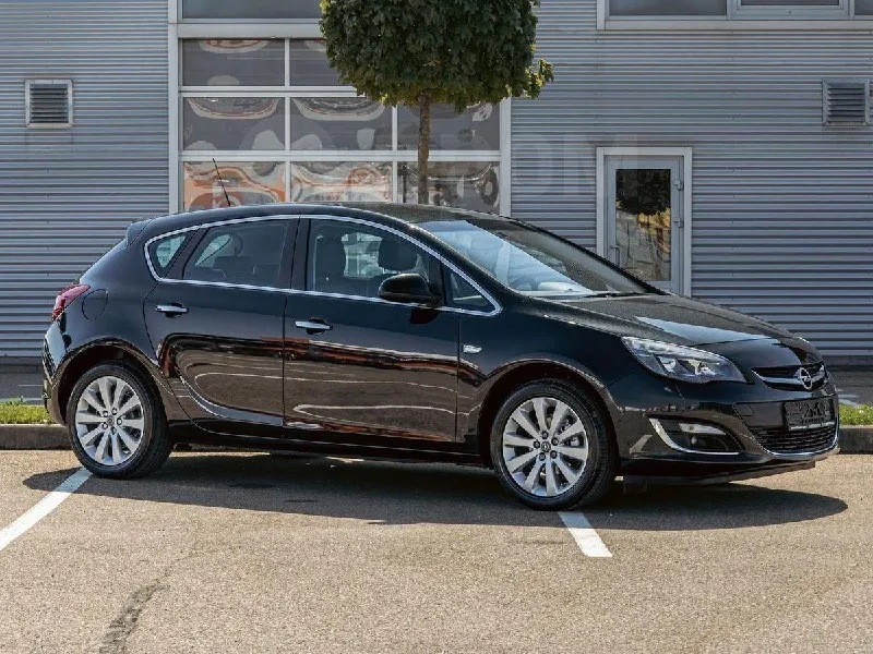 Продажа opel astra, 2013 год в краснодаре двигатель бензин, 1.6 л мощность 115 л. с., налог коробка передач акпп привод передний тип кузова хэтчбек 5 дв. цвет черный пробег 159 000 км владельцы 1 руль левый 845 000 ₽ +79494950049 - фотография - 4