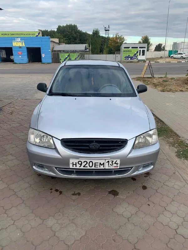 Hyundai accent 2007 год выпуска. пробег 212т км. в отличном состоянии. без гнили и ржавчины. без вложений. комплектация с кондиционером. стоит планшет с камерой заднего вида. автомобиль ухоженный, документы чистые. учет рф 🇷🇺 резина зимняя. цена 365000₽, хороший торг. авто в донецке. тел. +79494788276 - фотография - 10