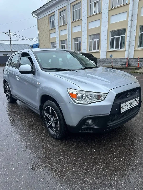 Mitsubishi asx у автомобиля всего 1 владелец за всю его историю, ездил дедушка, зимой стояла в гараже, любые проверки. без дтп 100% автомобиль оснащен самым надежным двигателем 1.8 на 140 л. с идеальное техническое состояние ! масло не ест все жидкости на месте ! двигатель коробка подвеска идеал всё отличная комплектация полный электро пакет подогрев сидений, кондиционер, подрулевые лепестки, и многое другое. работает все каждая лампочка и каждая кнопочка переоформление в мрэо без проблем. готов на любые проверки на сто. цена 1 050 000 номер для связи +79498340074 +79494935186 - фотография - 8