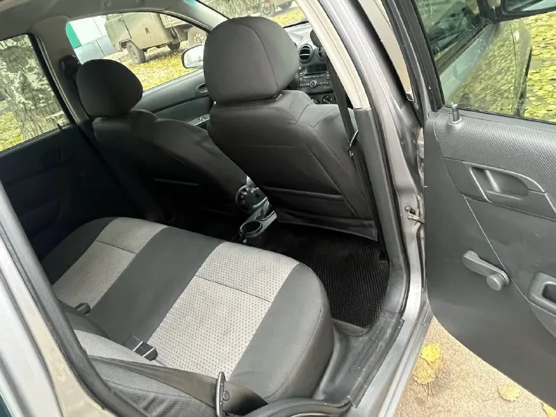 Продам chevrolet aveo 2011 год двигатель 1.4 коробка механика пробег 160000 км родной 2 хозяина без дтп и окрасов новая резина кондиционер, передние электростеклоподьемники, подушки безопасности цена :495000к ( торг ) +79493461460 📞 звоните: +7(949)3461460 - фотография - 3