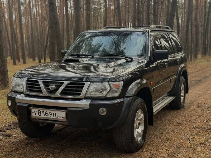 В продаже nissan patrol y61, 3.0 л, турбодизель, рамный, 7-и местный внедорожник, технически обслужен, блокировки и пониженные работают, двигатель и коробка контрактные, установлены прошлой осенью, пробег 185 тыс км, квитанции прикрепил к посл фото (вышли 473 тыс рублей) заменён тнвд, в состоянии нового, на гарантии. находится в семье с 2008 года, один владелец. бездорожья не видел, использовался по городу. зимняя резина и литые диски идут в комплекте. стоимость 1,2 млн рублей. обмен не интересен. территориально смотреть в макеевке (р-н ‘3/5’) контакты : +7(949)4531233 ; +7(951)7679727 - фотография - 2