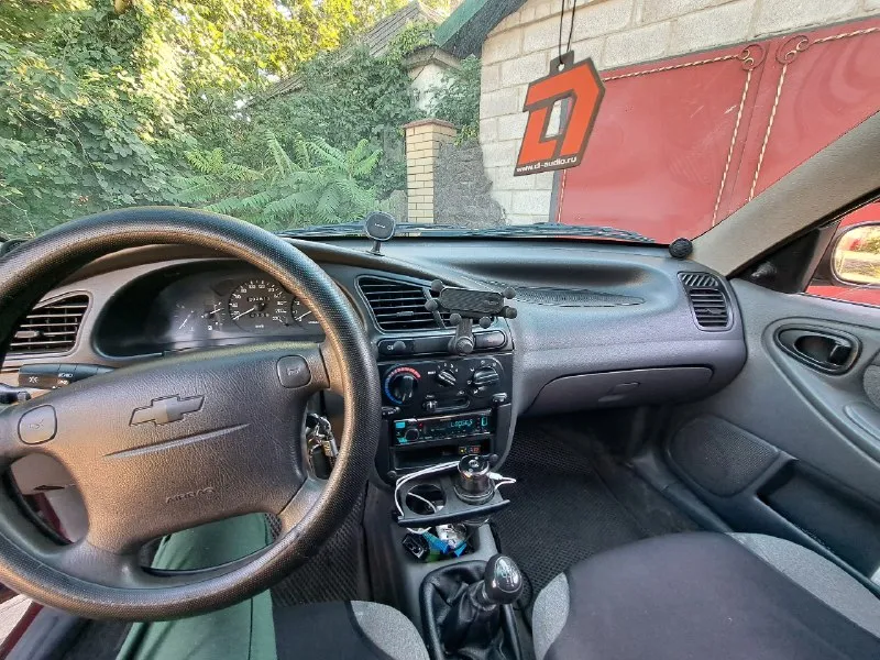 Продам chevrolet ланос 2006г двигатель 1.5, с кондиционером( за лето проблем никаких не было, холодит хорошо), свет отличный, стоят мини линзы 2х режимные, птф лед. по кузову присутствуют возвратные дефекты. в начале лета заменены внутренние шрус(л, п), поменяны сальники первичного вала кпп, масло в кпп, сальник привода( полуоси правый), сальник коленвала лев, правый, передние ступичные подшипники, шаровые, наконечники, передние суппорта в сборе+колодки+ тормозные диски, новый бензонасос в сборе, моторчик дворников, плюс различные датчики. .. на пробеге 202000 (сентябрь) поменян грм+помпа+антифриз, задние пружины, новые свечи+провода, залито новое масло+фильтра. из проблем стучат гидрики, нужно поменять стойки стабилизатора лежат в багажнике, два комплекта резины. продажа по дкп я владелец, оформлена на меня, осмотр г. волноваха. цена 330000торг небольшой тел +79497181571 тг 📞 звоните: +7(949)7181571 - фотография - 6