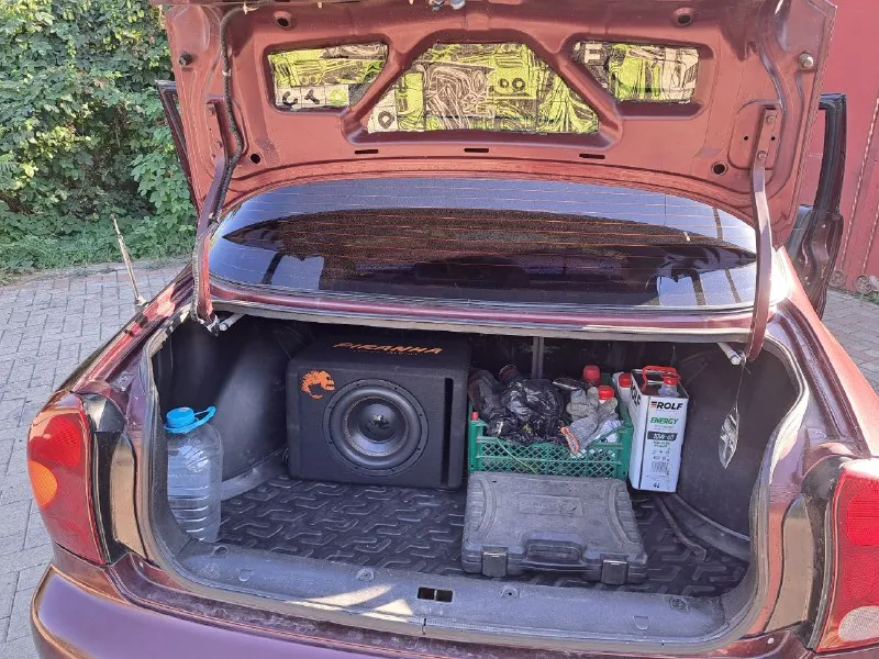 Продам chevrolet ланос 2006г двигатель 1.5, с кондиционером( за лето проблем никаких не было, холодит хорошо), свет отличный, стоят мини линзы 2х режимные, птф лед. по кузову присутствуют возвратные дефекты. в начале лета заменены внутренние шрус(л, п), поменяны сальники первичного вала кпп, масло в кпп, сальник привода( полуоси правый), сальник коленвала лев, правый, передние ступичные подшипники, шаровые, наконечники, передние суппорта в сборе+колодки+ тормозные диски, новый бензонасос в сборе, моторчик дворников, плюс различные датчики. .. на пробеге 202000 (сентябрь) поменян грм+помпа+антифриз, задние пружины, новые свечи+провода, залито новое масло+фильтра. из проблем стучат гидрики, нужно поменять стойки стабилизатора лежат в багажнике, два комплекта резины. продажа по дкп я владелец, оформлена на меня, осмотр г. волноваха. цена 330000торг небольшой тел +79497181571 тг 📞 звоните: +7(949)7181571 - фотография - 9